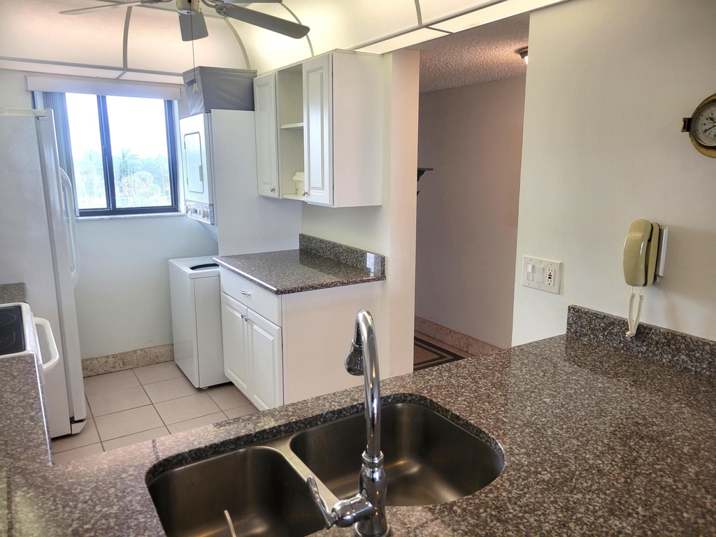10152 S Ocean Drive - Photo 11