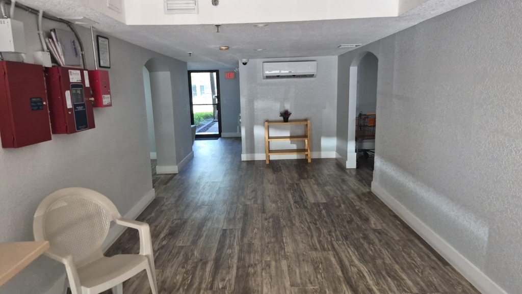 450 Egret Circle - Photo 2