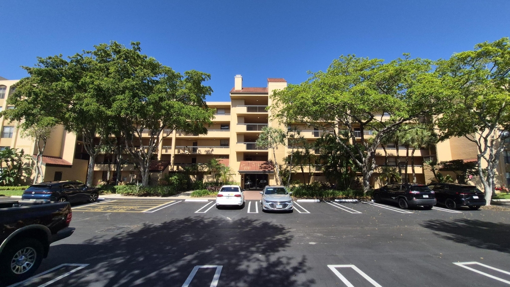 450 Egret Circle - Photo 0