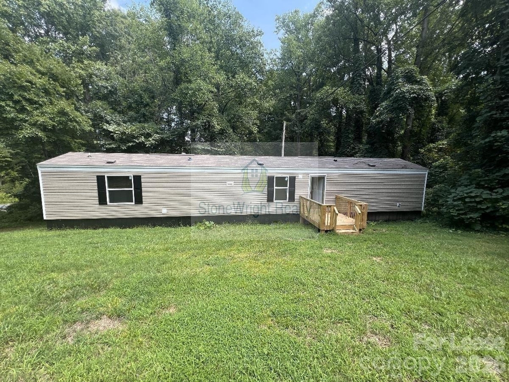 2034 Shelby Road - Photo 0