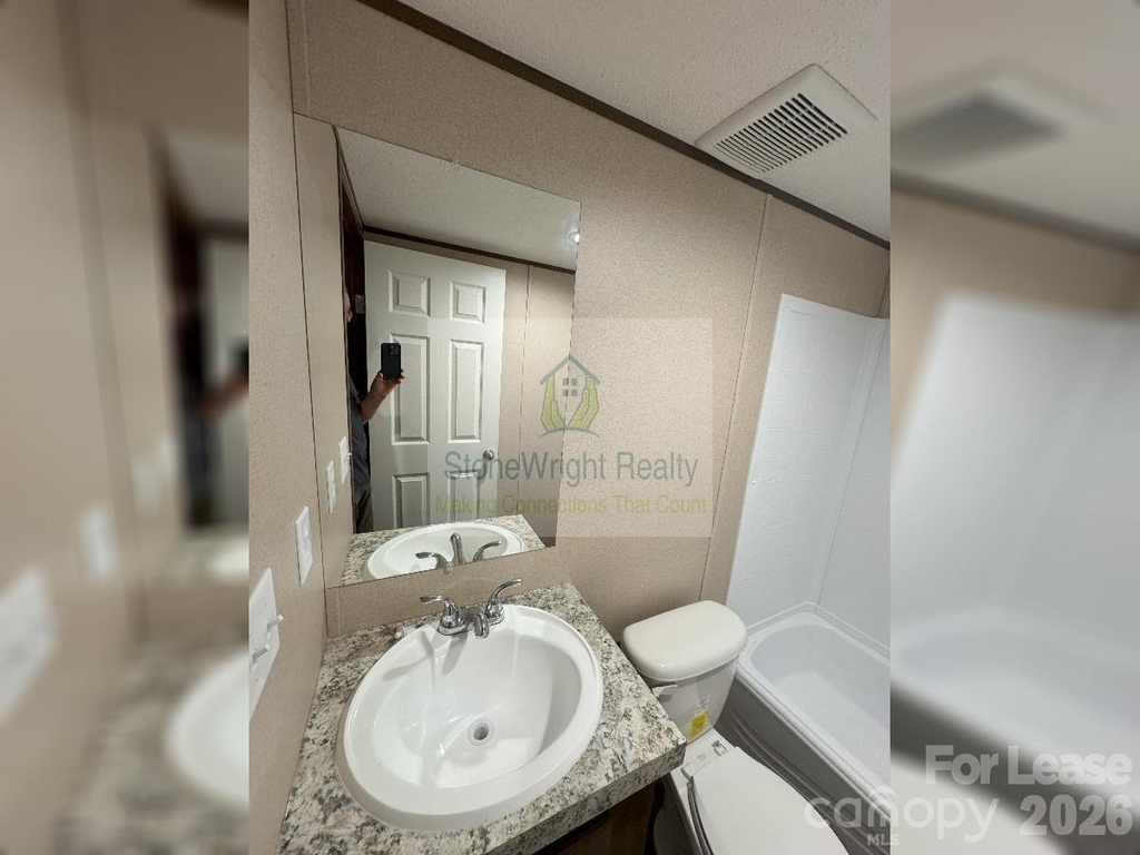 2034 Shelby Road - Photo 4