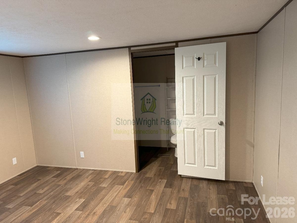 2034 Shelby Road - Photo 6