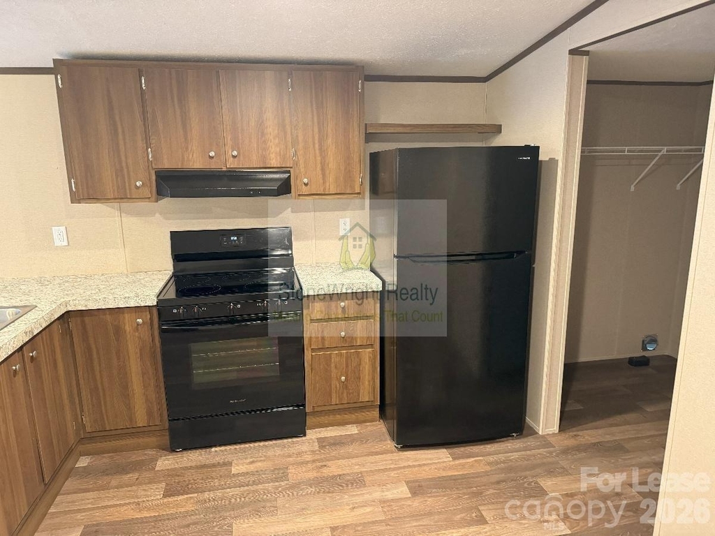 2034 Shelby Road - Photo 3