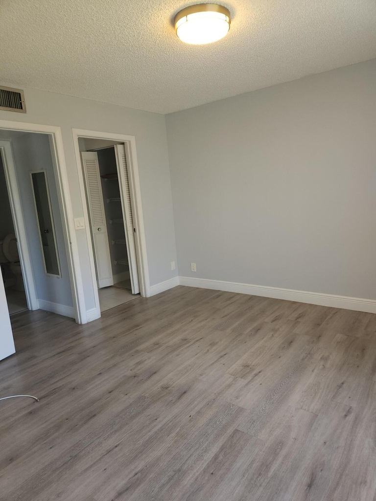 502 Shady Pine Way - Photo 19