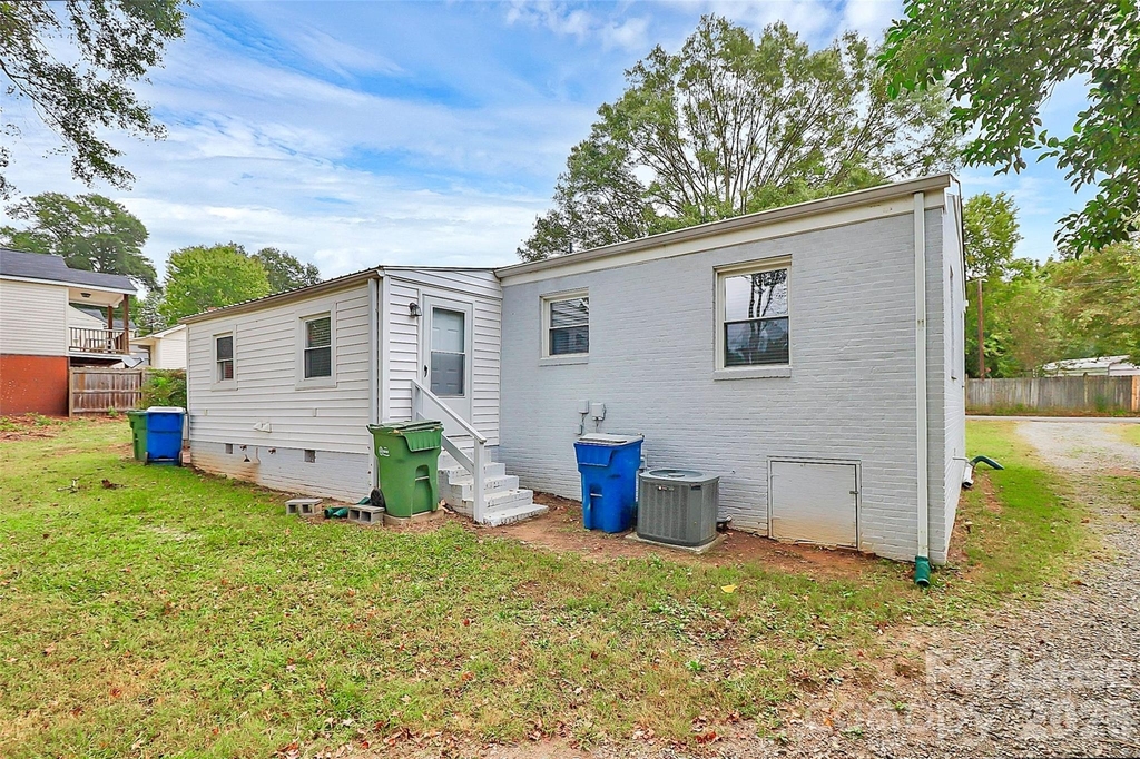 405 Pine Street - Photo 16