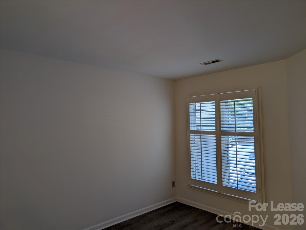 350 Northwest Drive - Photo 11