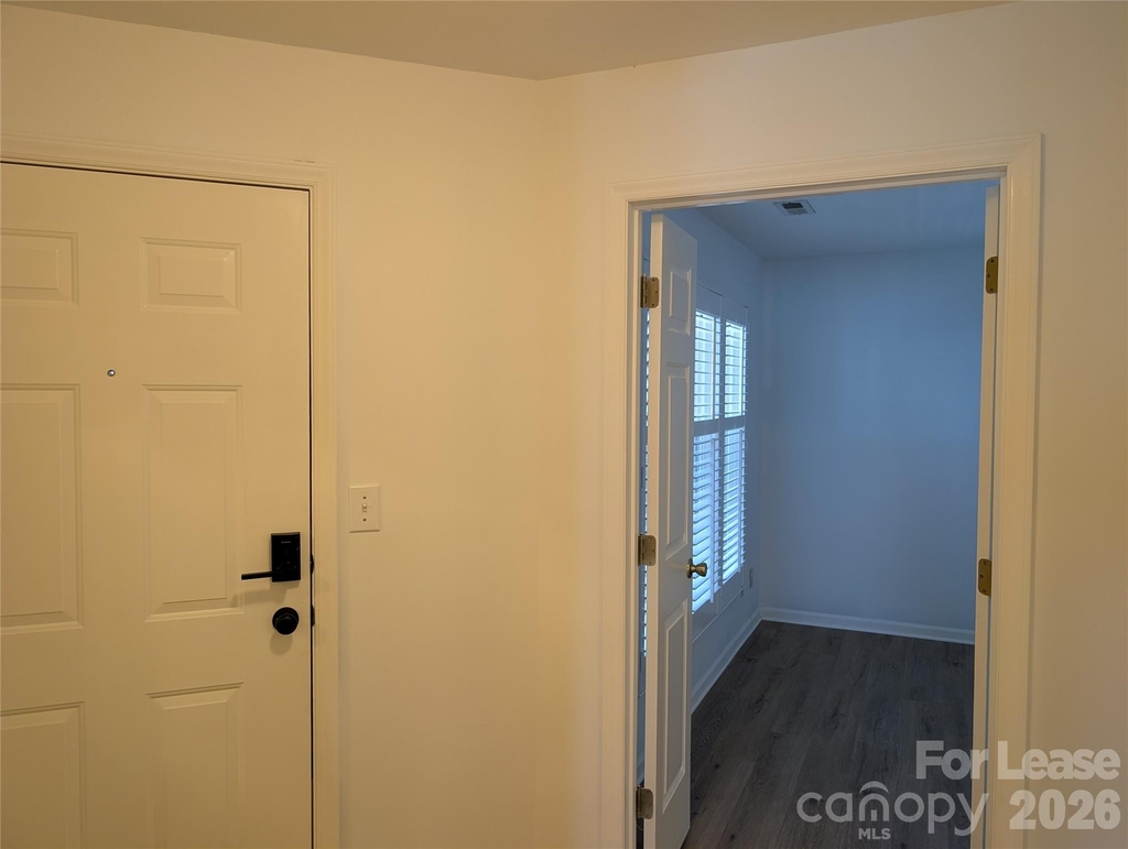 350 Northwest Drive - Photo 7