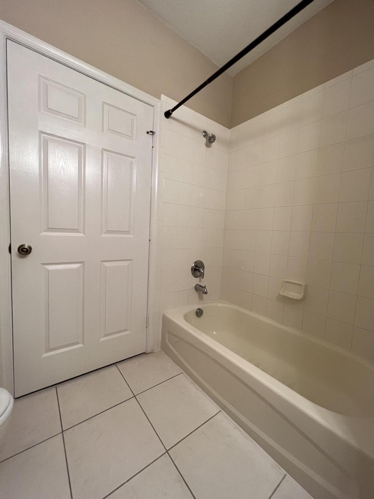 8242 Mulligan Circle - Photo 7