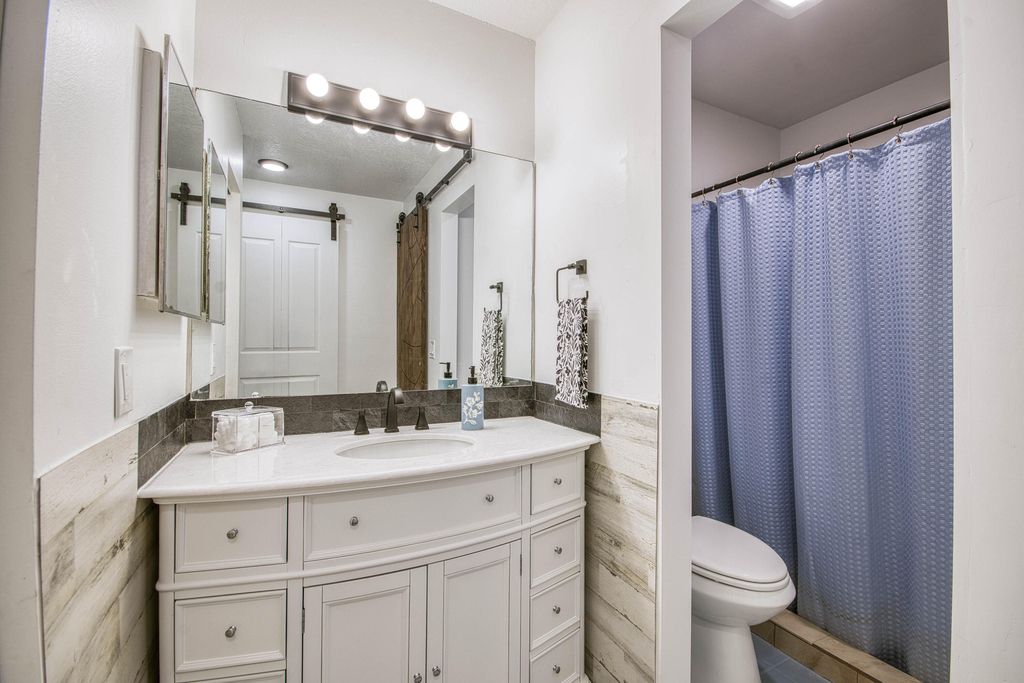 178 Pinewood Court - Photo 10
