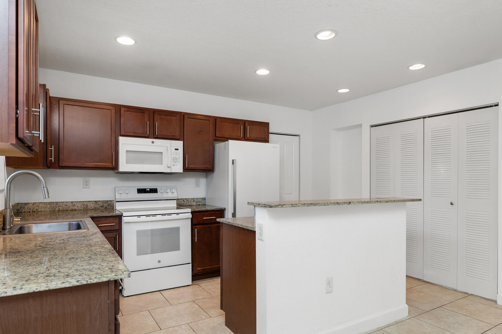 3525 Nw 114th Lane - Photo 4
