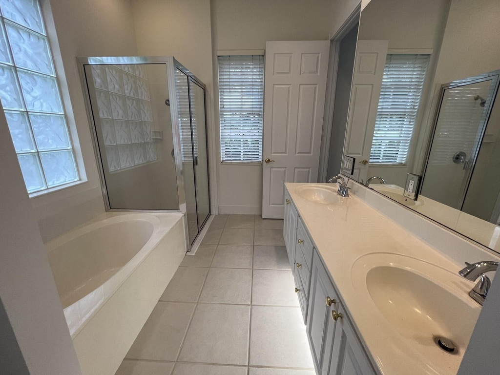 180 Barbados Drive - Photo 6