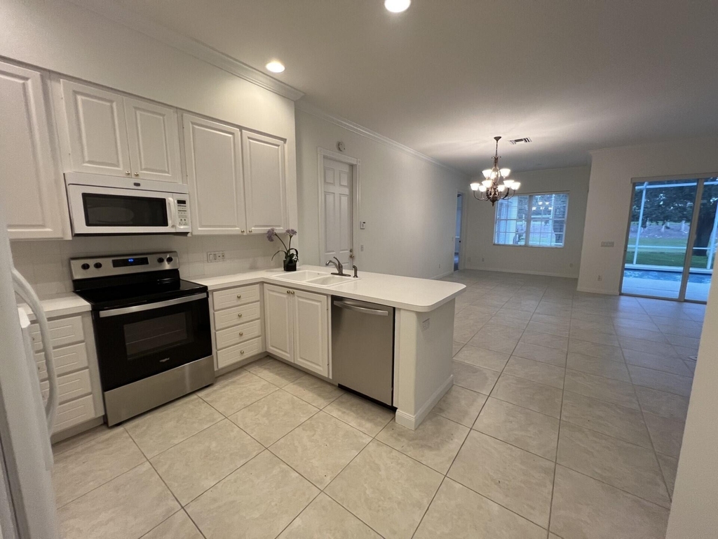 180 Barbados Drive - Photo 4