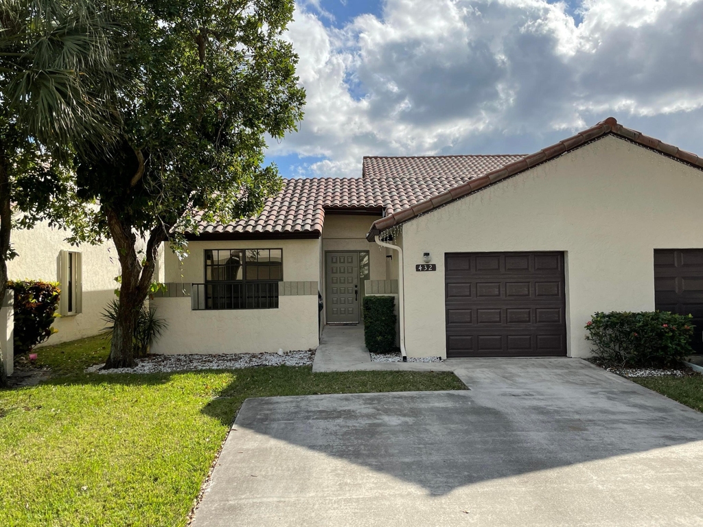 432 Ashwood Place - Photo 1