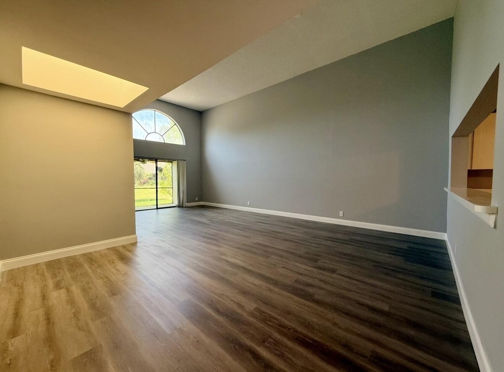 432 Ashwood Place - Photo 11