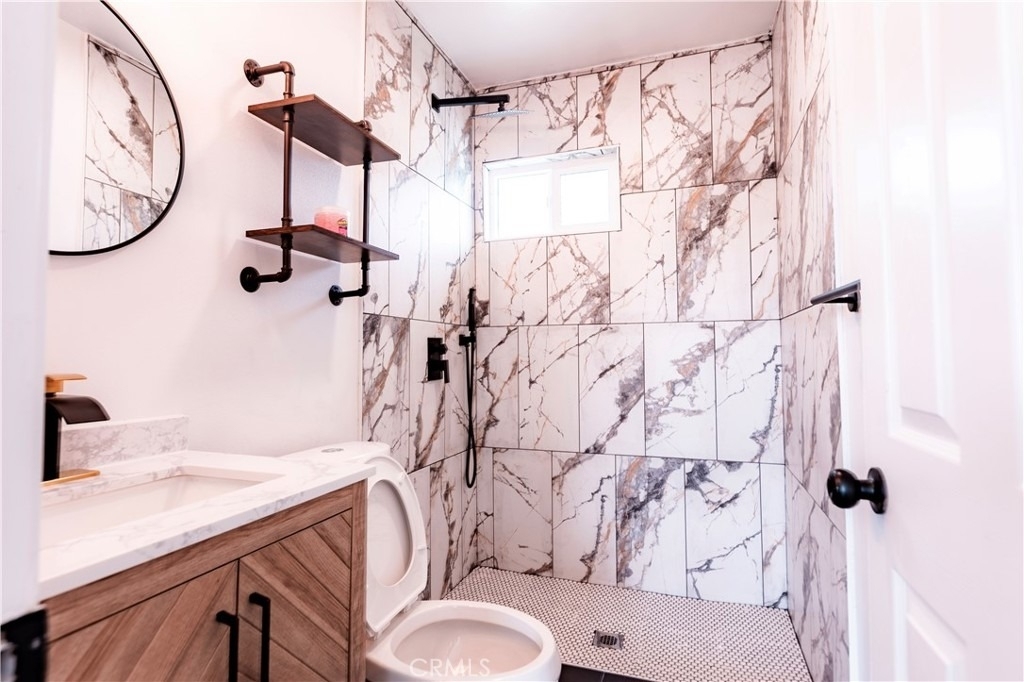 784 E Walton Street - Photo 13