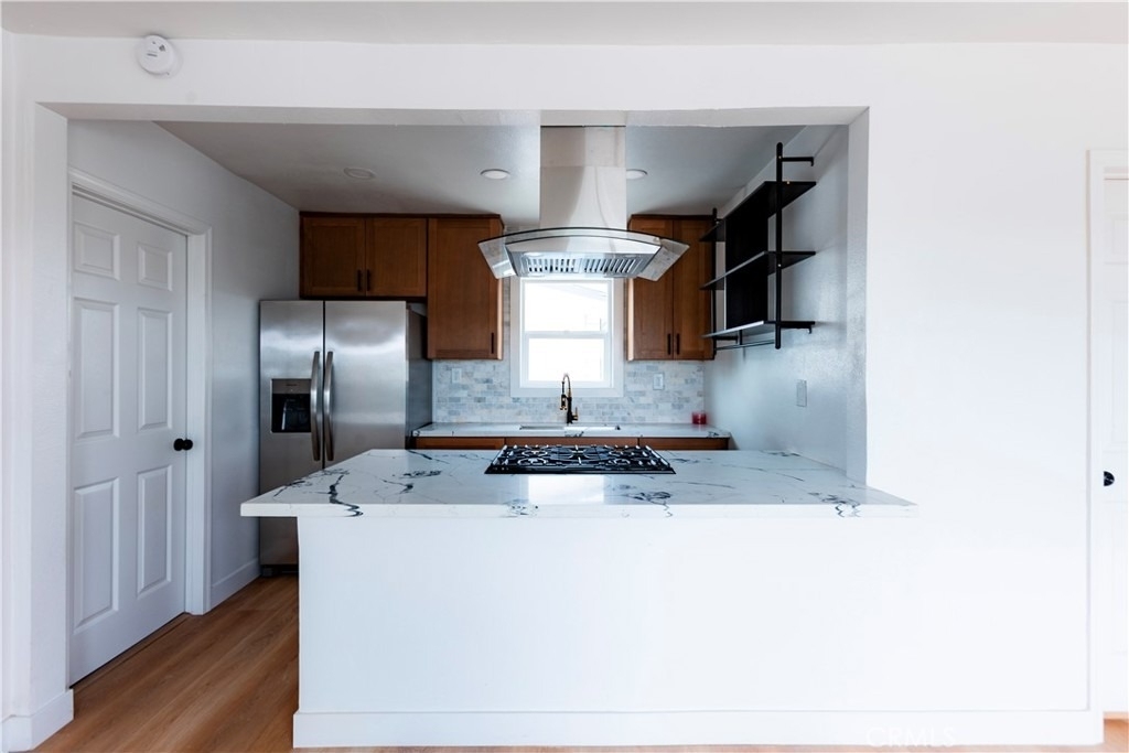 784 E Walton Street - Photo 8