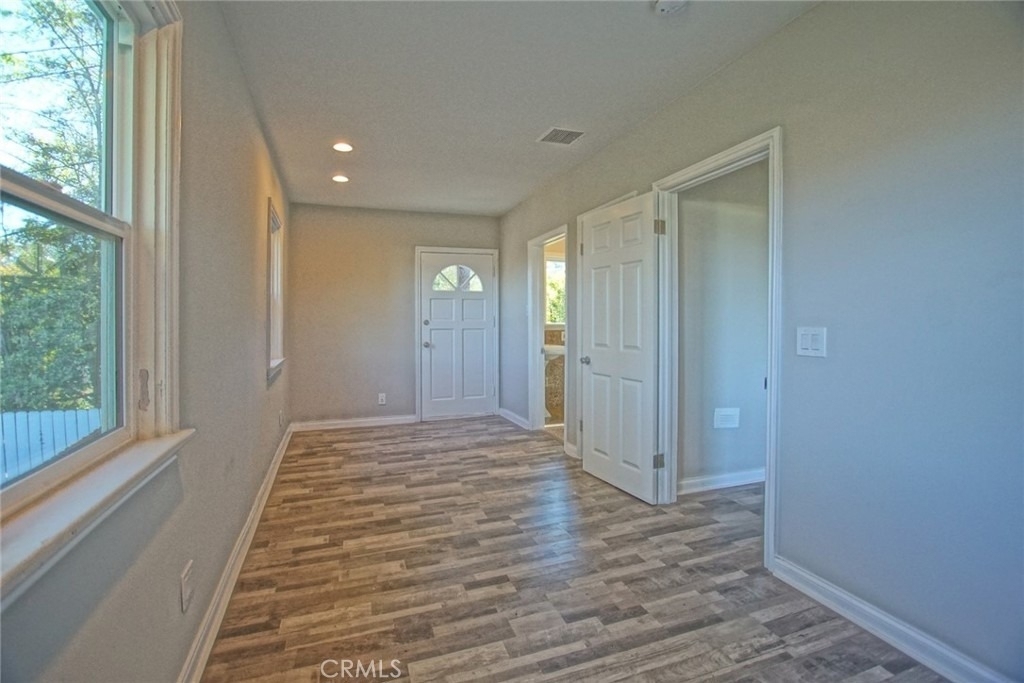 3915 Fredonia Drive - Photo 25