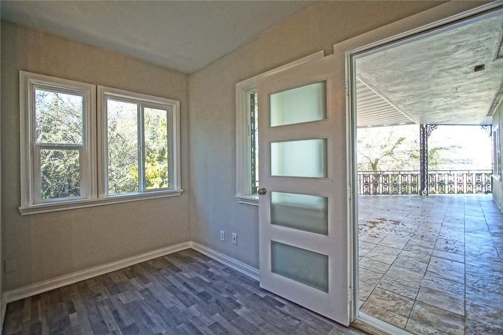 3915 Fredonia Drive - Photo 19