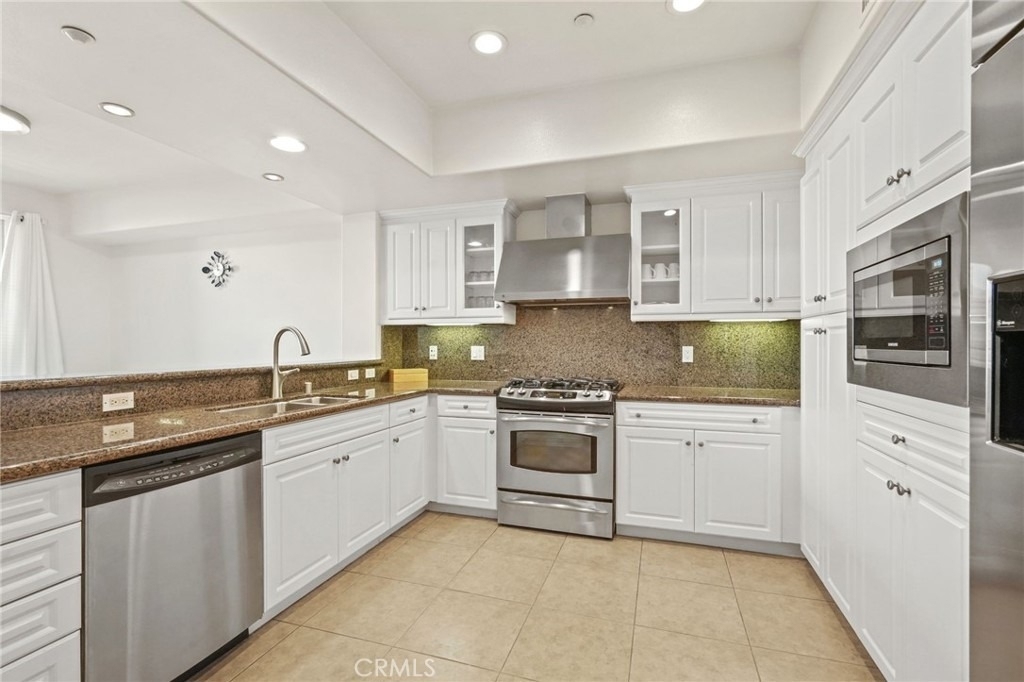 13031 Villosa Place - Photo 9