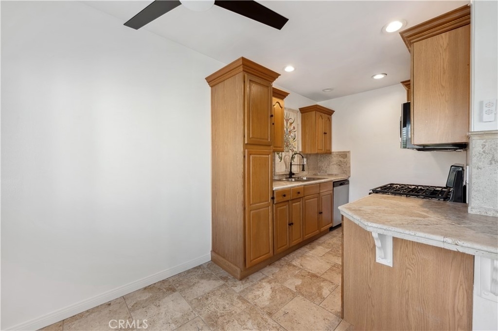 20917 Amie Avenue - Photo 7