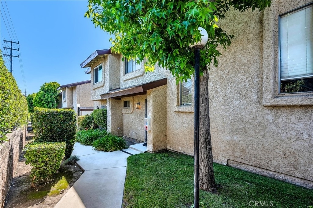 13701 Hubbard Street - Photo 0