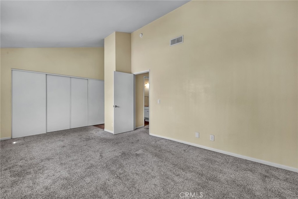 13701 Hubbard Street - Photo 11