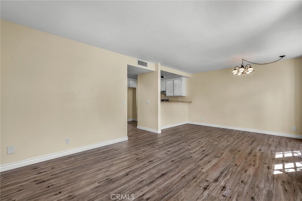 13701 Hubbard Street - Photo 7