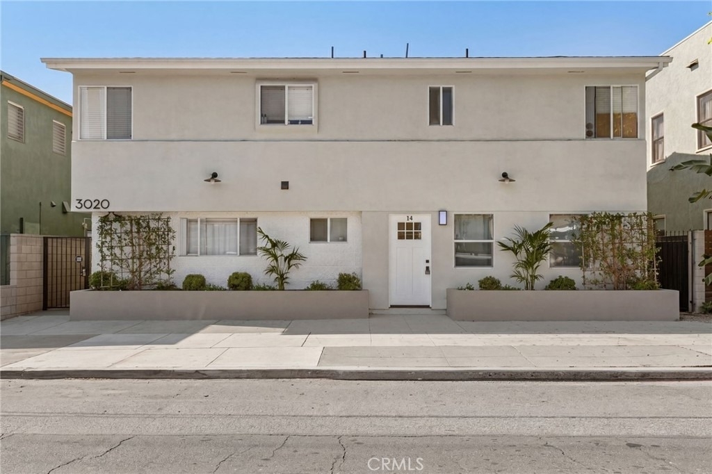 3020 E 3rd - Photo 15