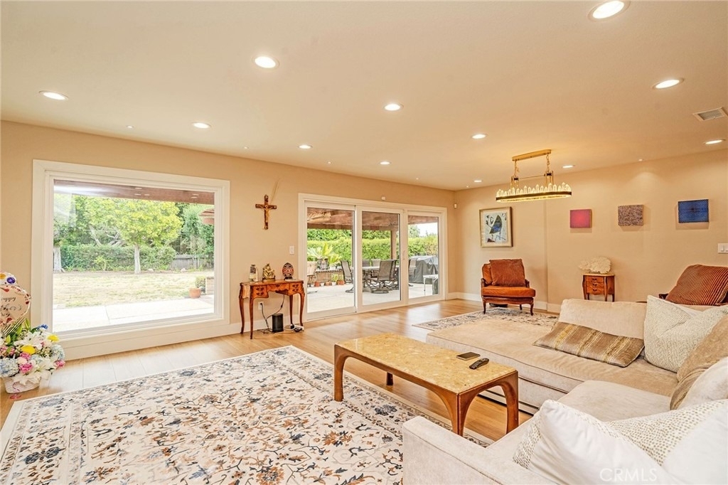 2220 Jose - Photo 2