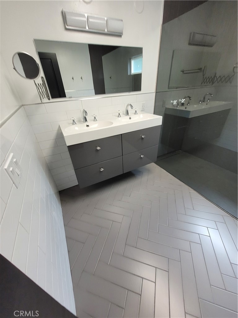 1780 N Summit - Photo 3