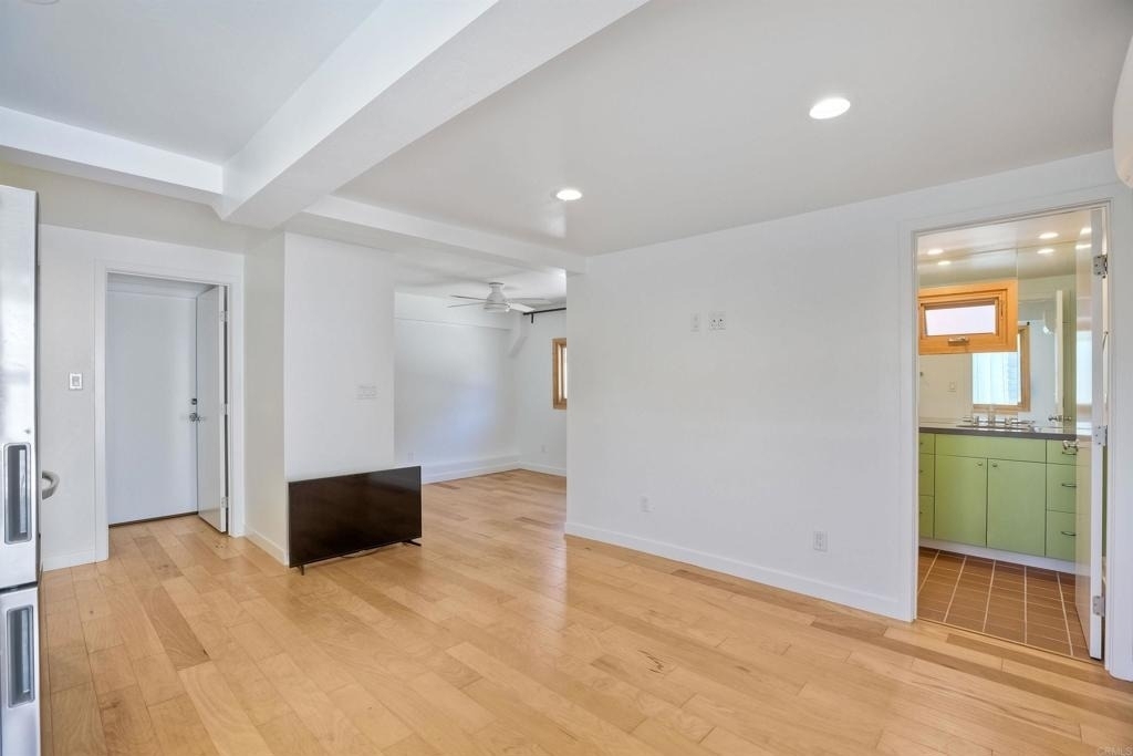 939 Olive Street - Photo 2