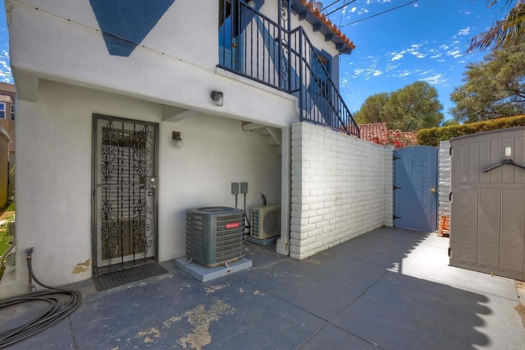 939 Olive Street - Photo 6