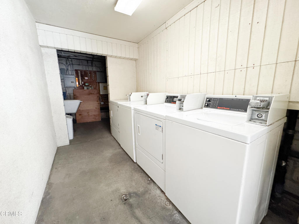 336 N Chapel Avenue - Photo 9
