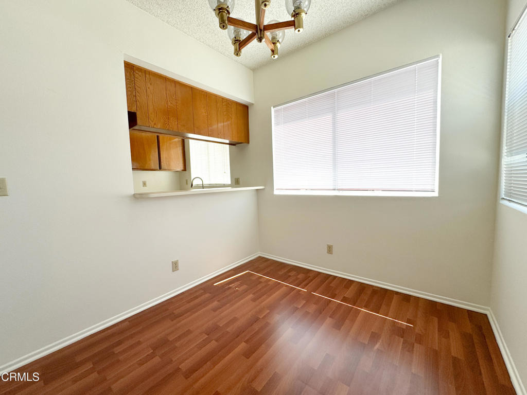 336 N Chapel Avenue - Photo 2