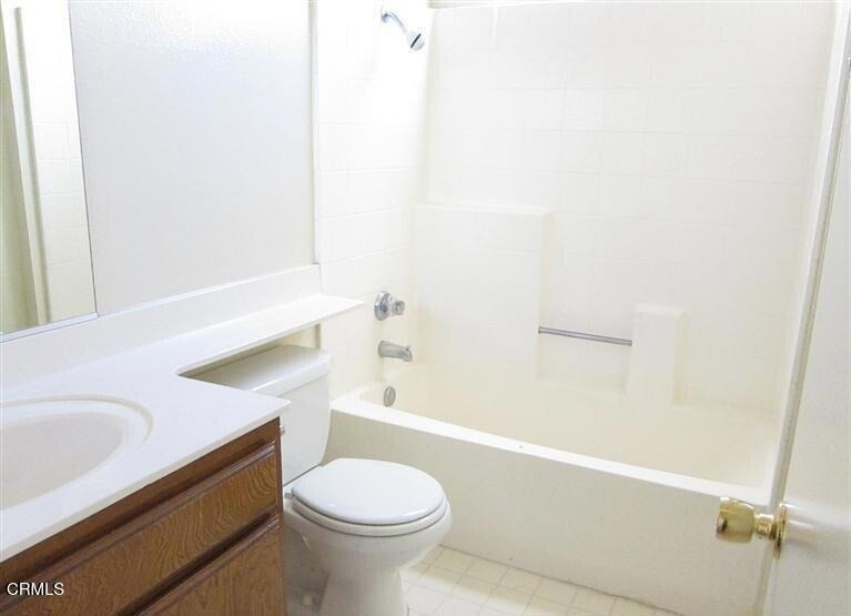 336 N Chapel Avenue - Photo 2