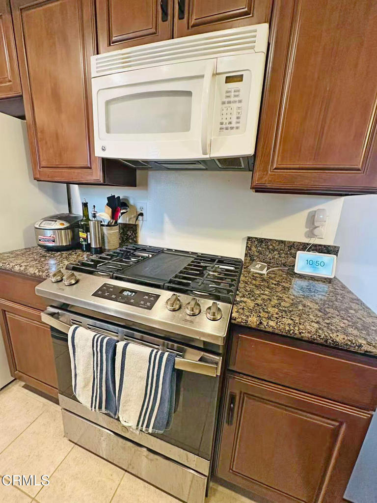 1181 Packers Circle - Photo 7