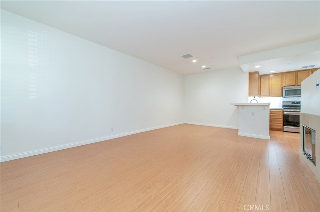 234 Dewdrop - Photo 2