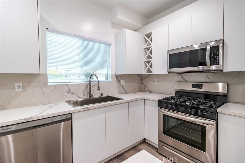 2150 S West View - Photo 2