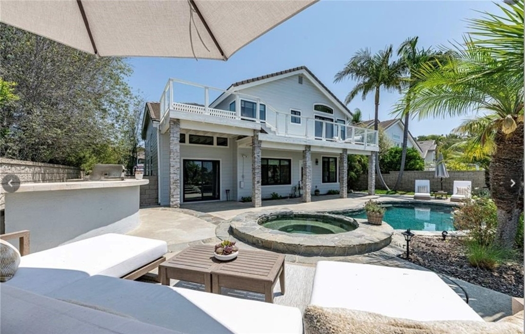6 Westwind - Photo 1