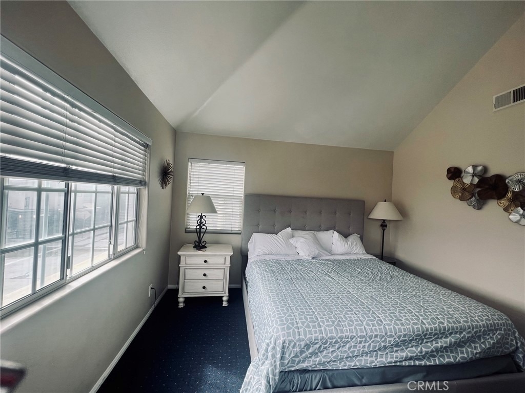 498 Park Ave - Photo 9