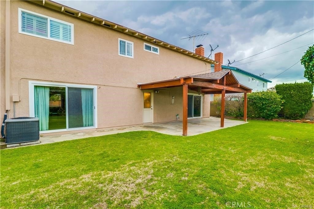 5822 Newman Street - Photo 6