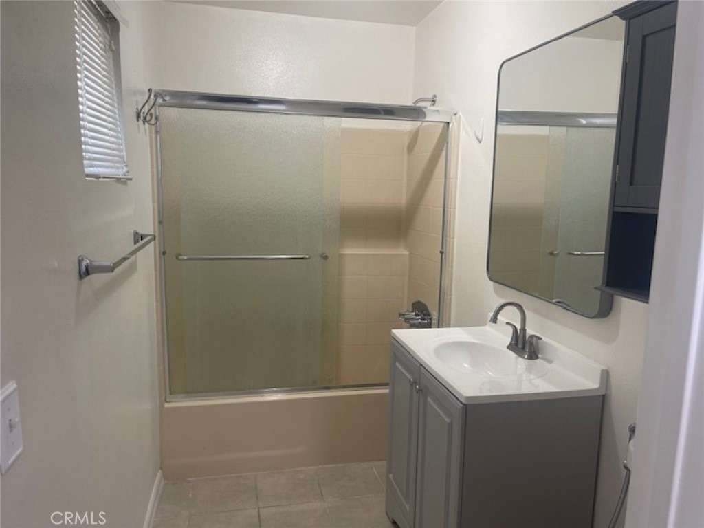 10539 Tinker Avenue - Photo 3