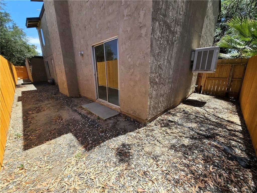 853 Douglas Court - Photo 15