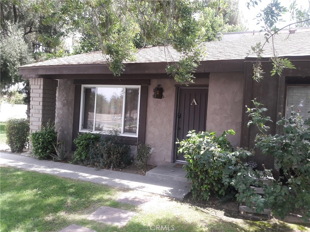 2100 Pinon Springs Circle - Photo 2