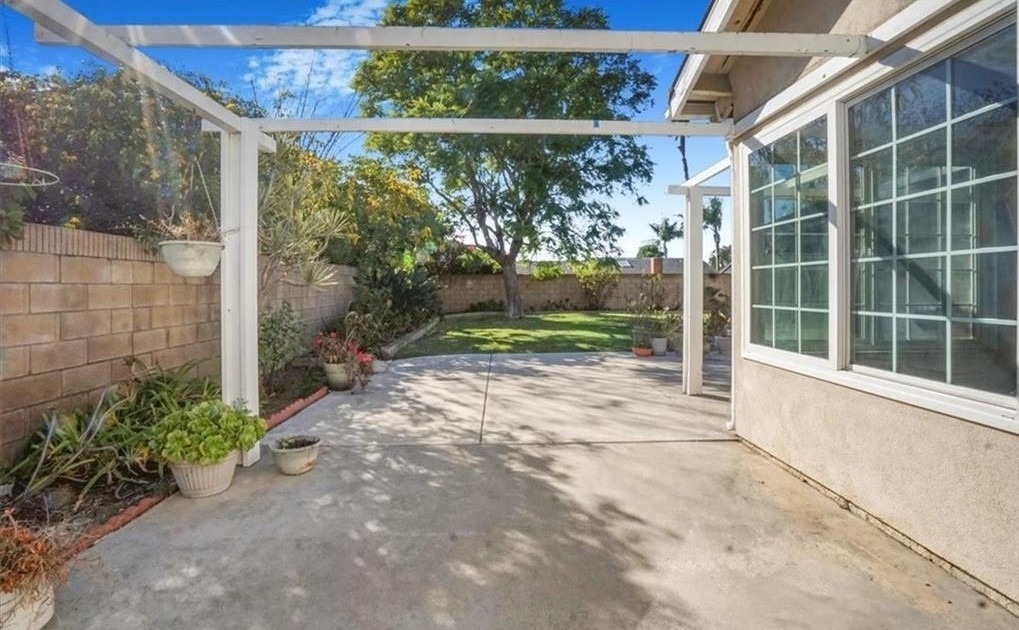 24121 El Tiradore Circle - Photo 8