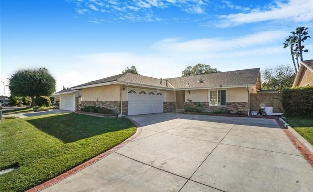 24121 El Tiradore Circle - Photo 1