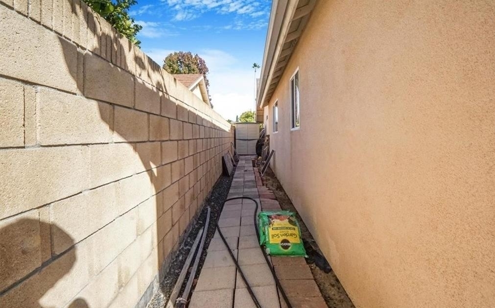 24121 El Tiradore Circle - Photo 14
