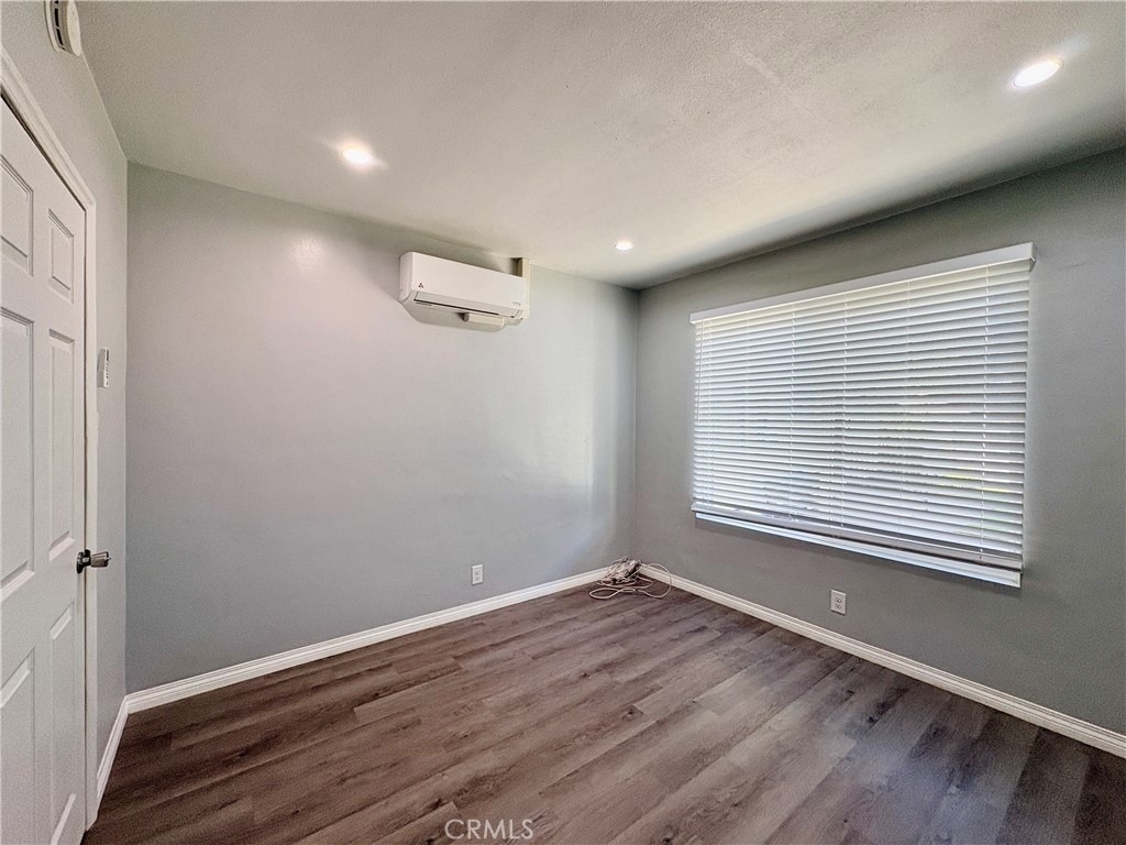 1062 Huntington Boulevard - Photo 6