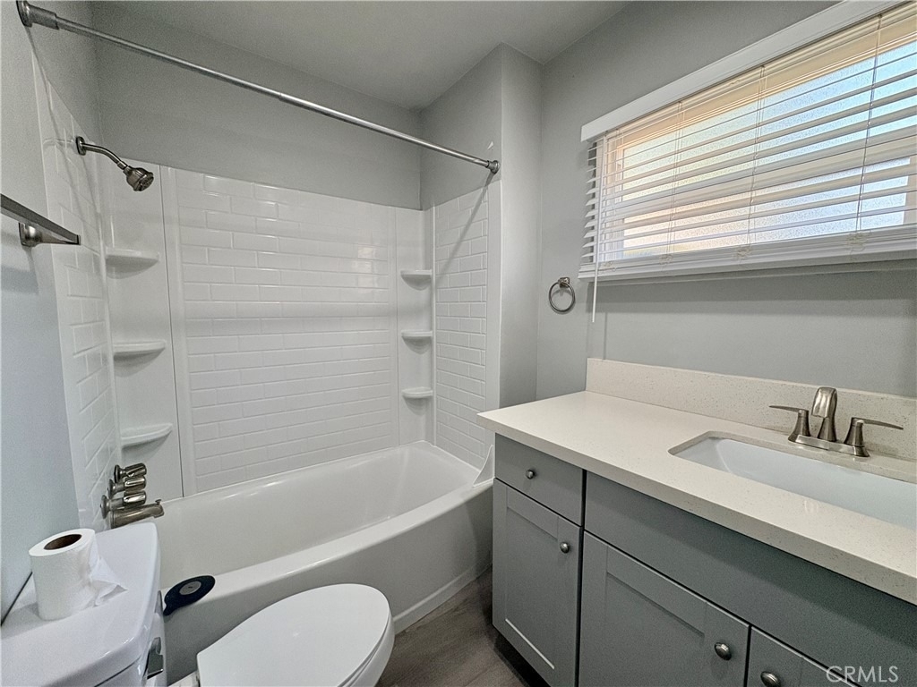 1062 Huntington Boulevard - Photo 7