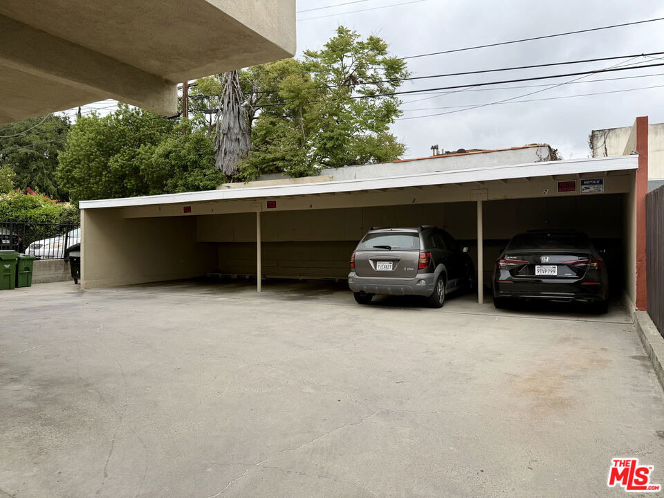 1346 S Cochran Avenue - Photo 8